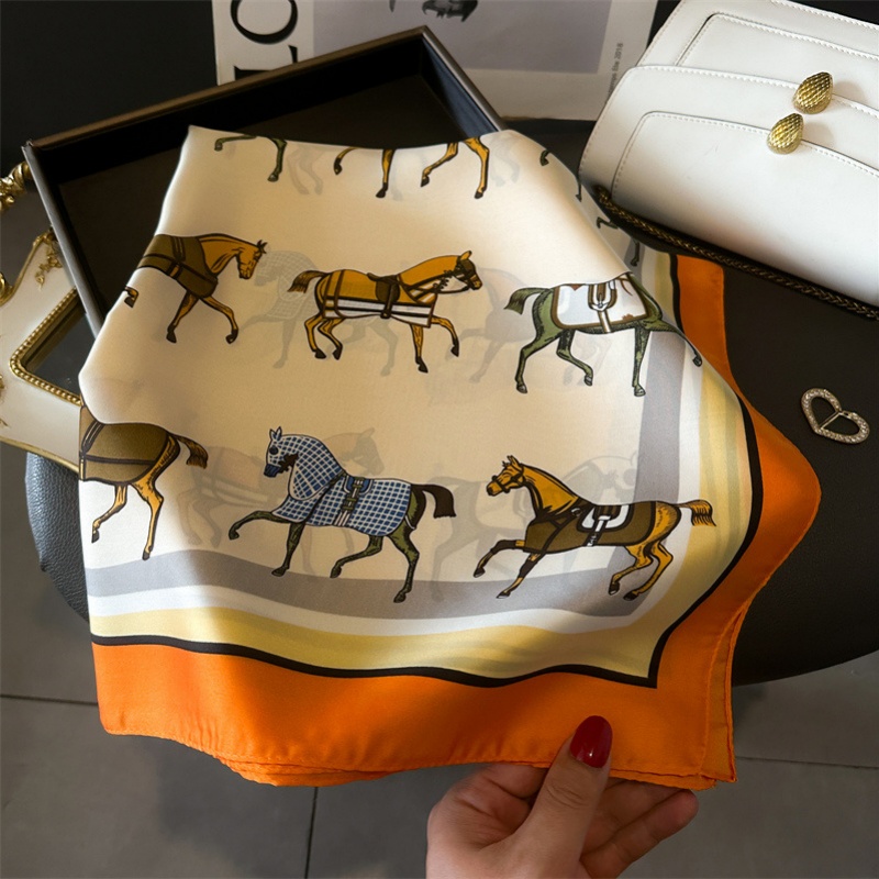 Luxury Brand 2026 Horse Print  - Women Accessories Brands ulasan dan harga