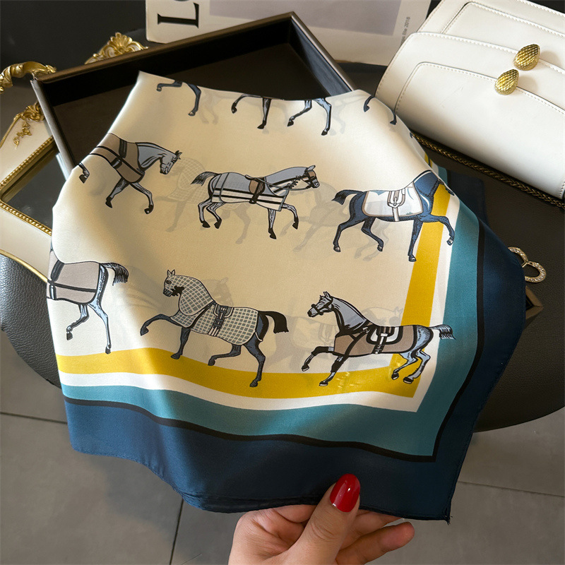 Luxury Brand 2026 Horse Print  - Women Accessories Brands ulasan dan harga