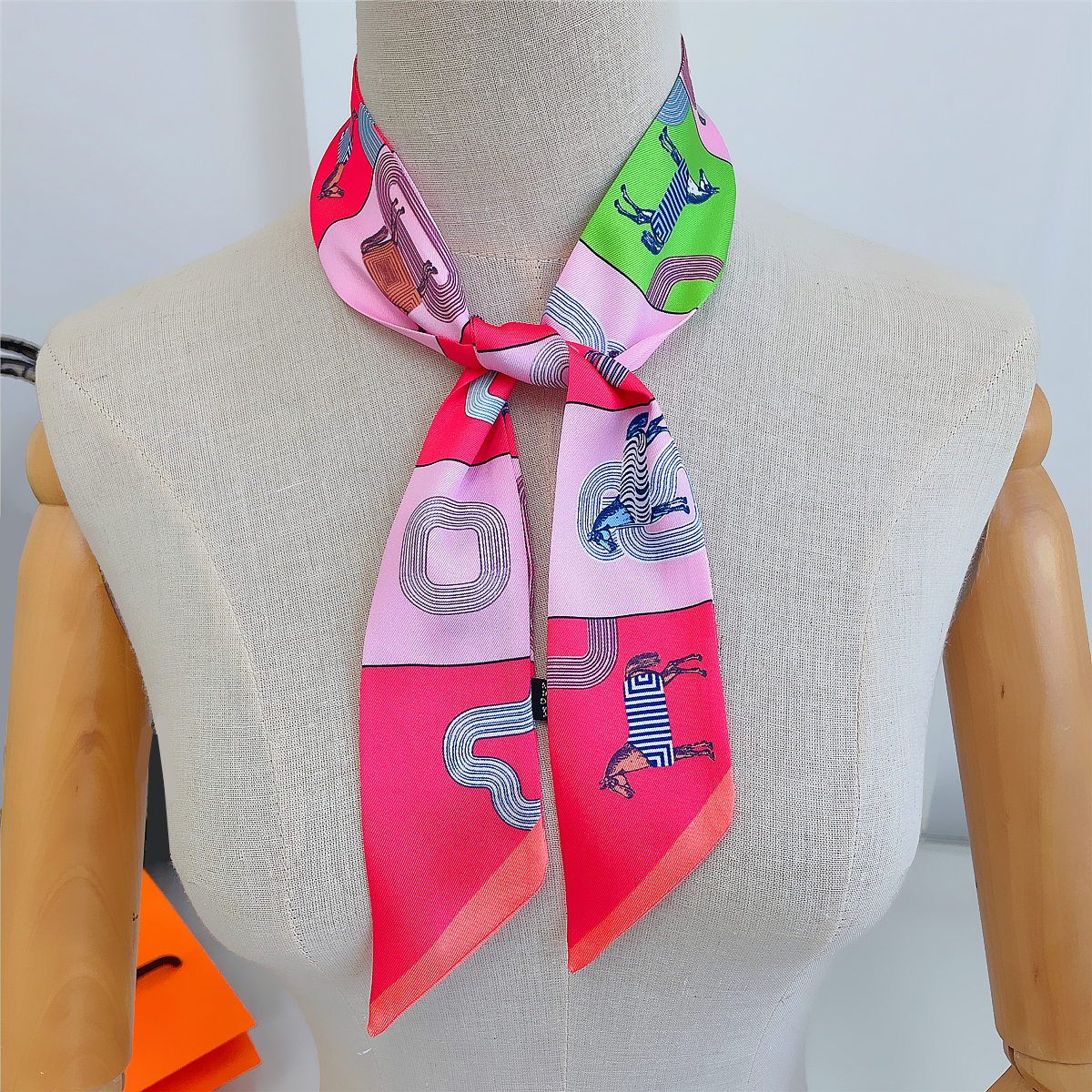 Brand Design Lattice Horse Sca - Women Accessories Brands ulasan dan harga